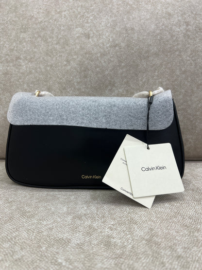 Calvin Klein Minimal Monogram Shoulder Bag in black