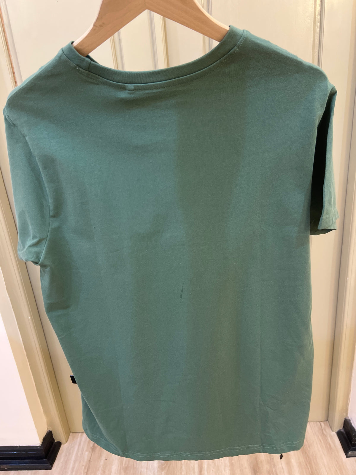 Kenneth Cole New York graphic T-shirt featuring a green color and a prominent white branded box logo