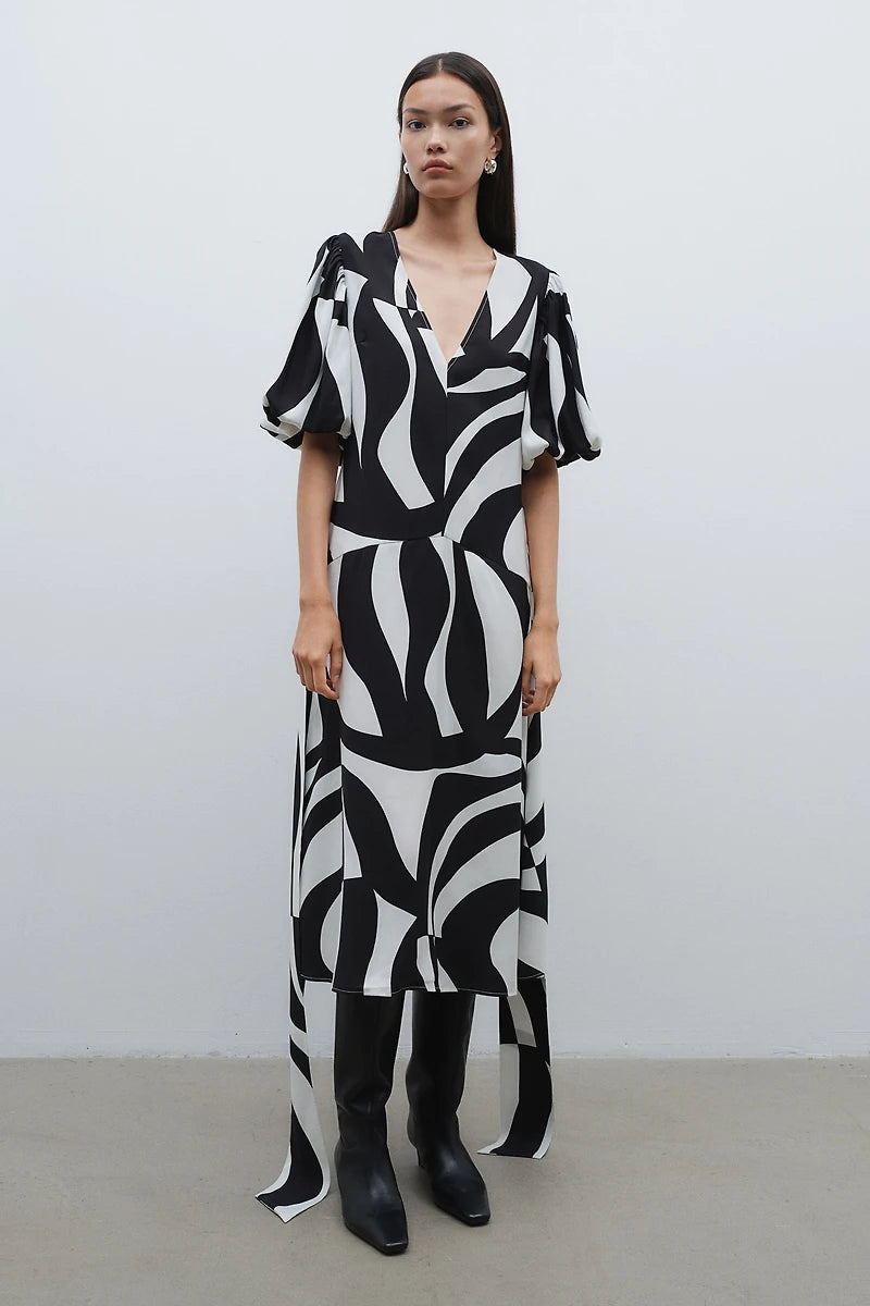 H&M Tie-Belt Dress